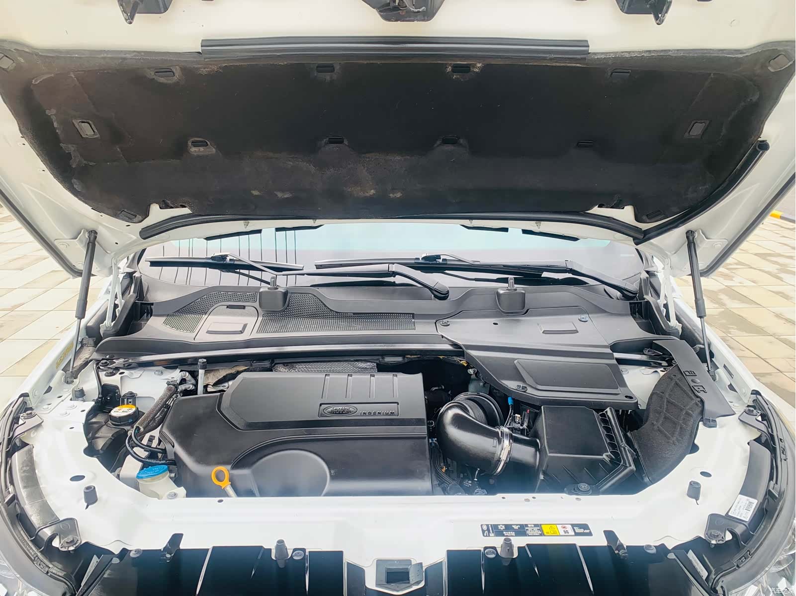 Land Rover Discovery, 2019 16