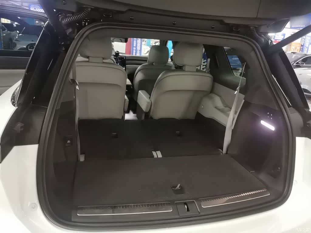NIO ES8, 2023 19