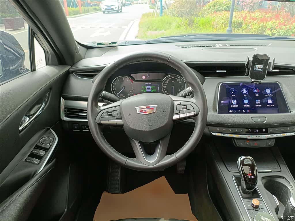 Cadillac XT4, 2020 7