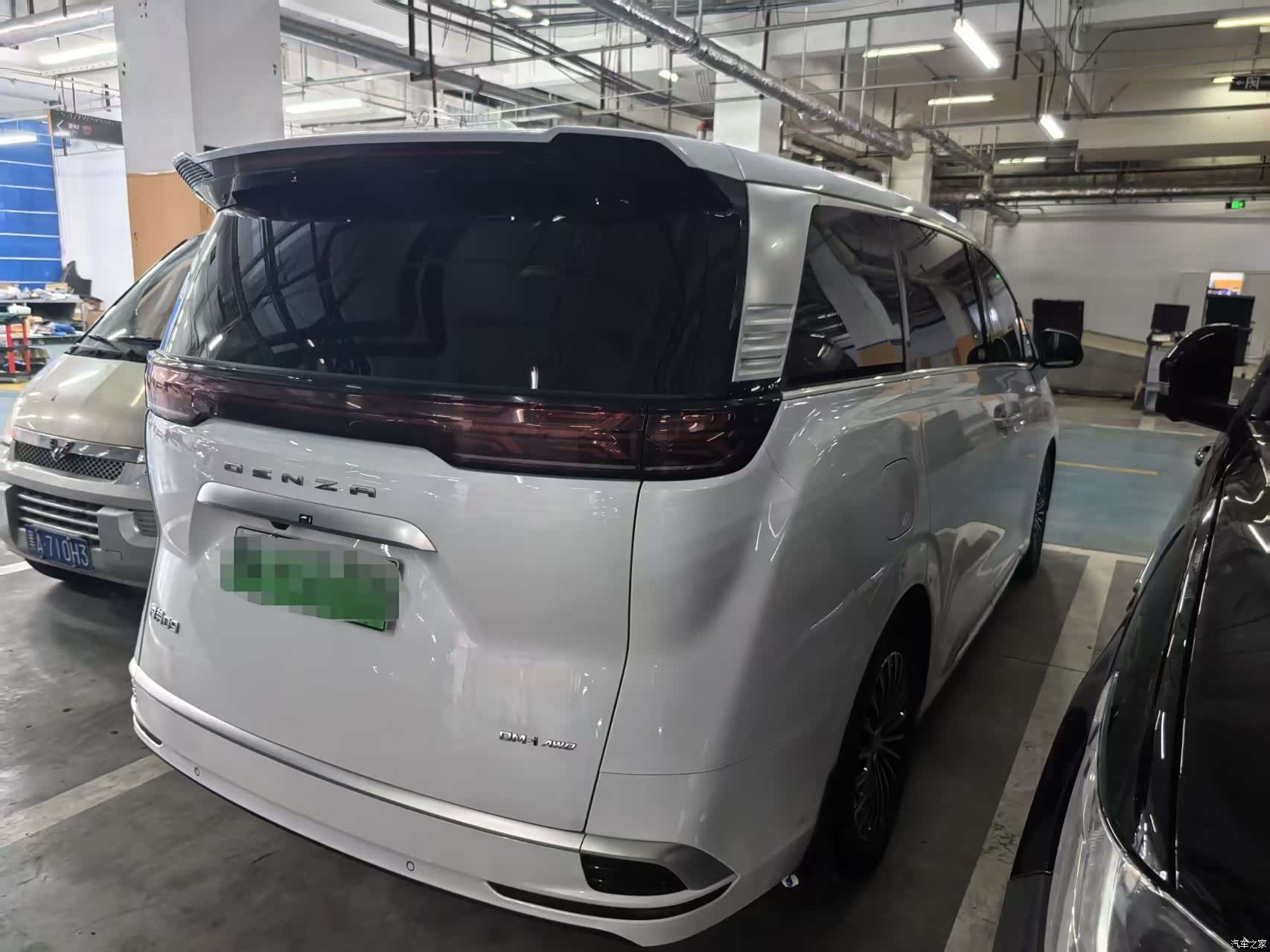 Denza D9, 2023 8