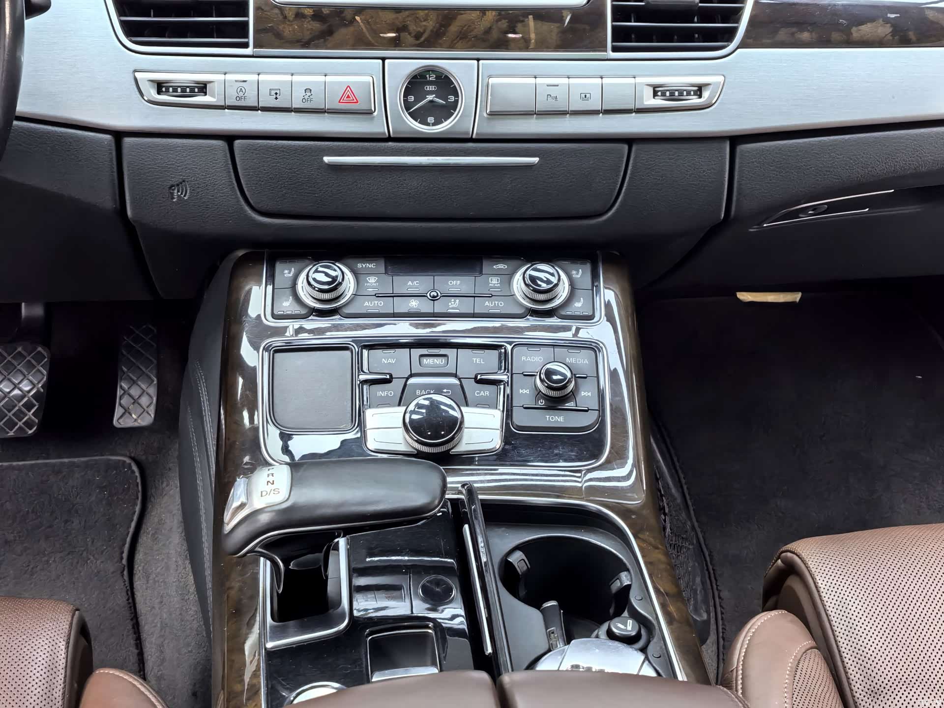 Audi A8L, 2014 11