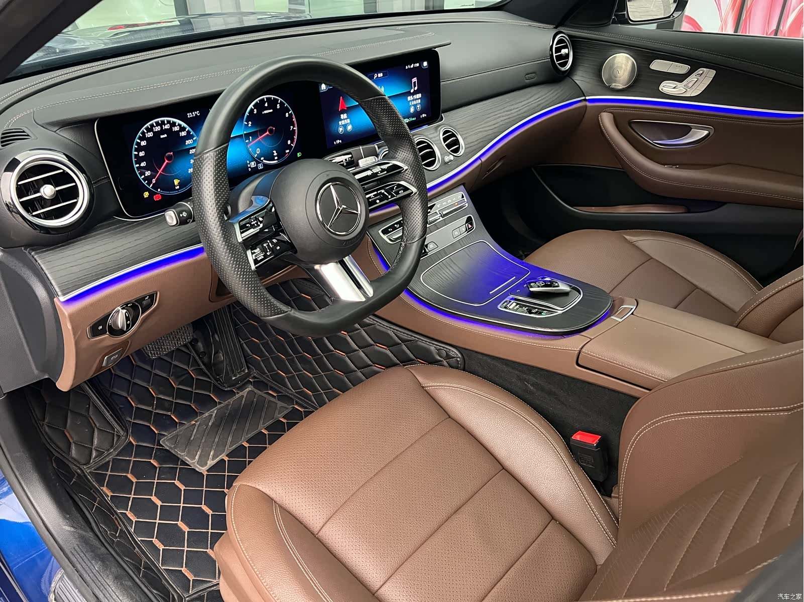 Mercedes-Benz E-Class, 2023 11