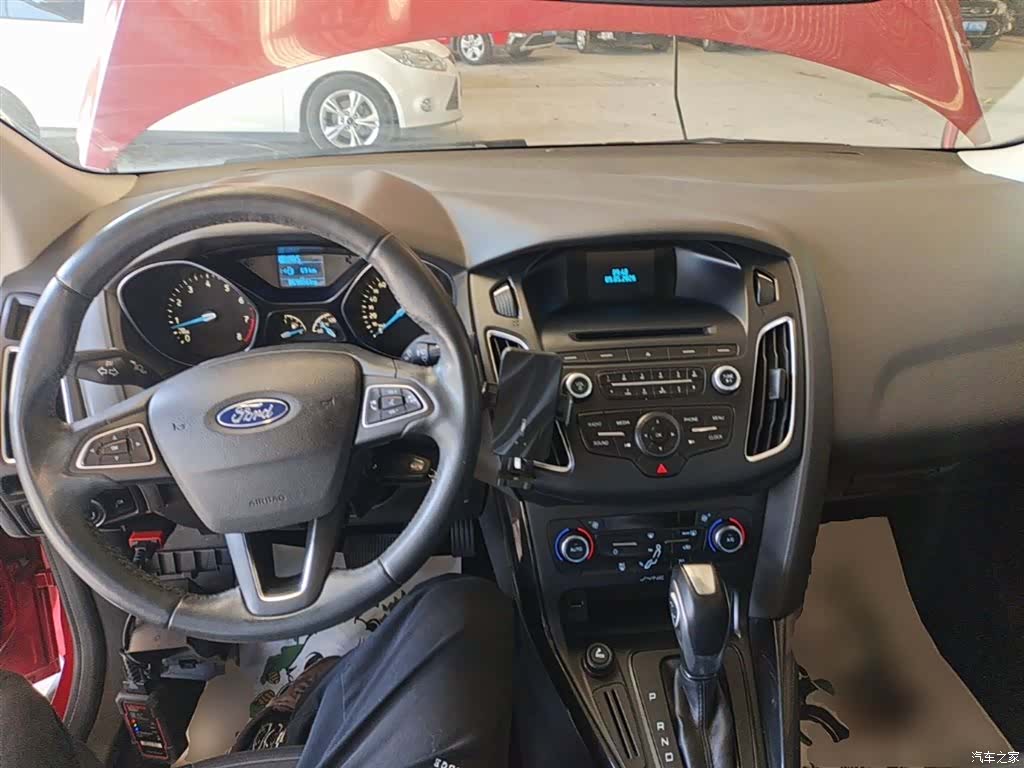 Ford Focus, 2016 10