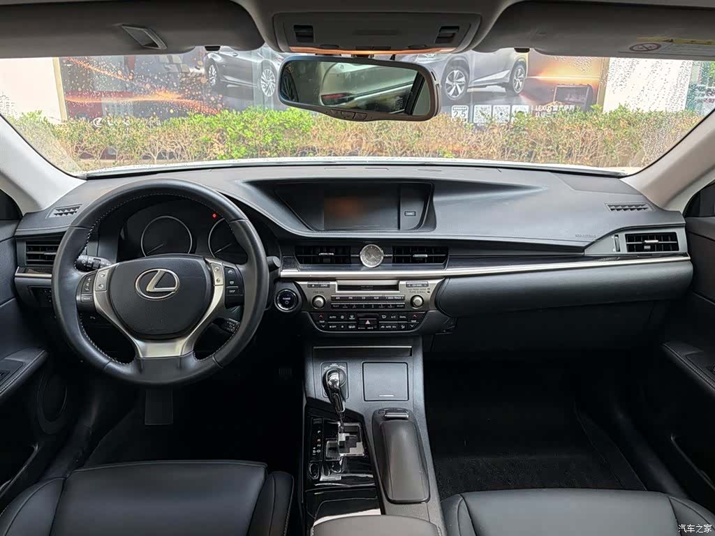 Lexus ES, 2013 13