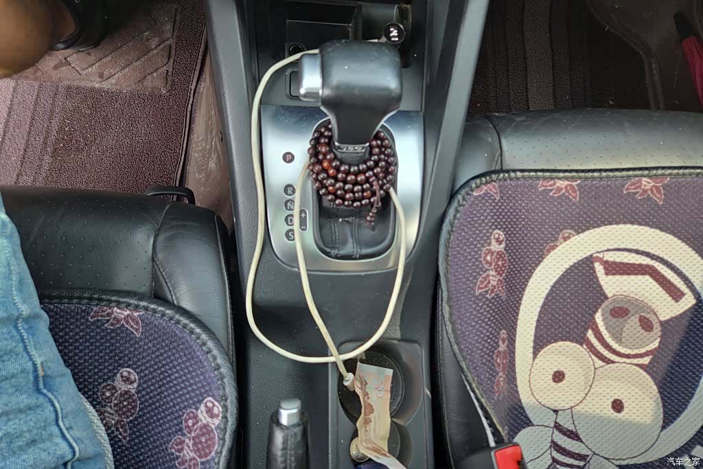 Volkswagen Sagitar, 2012 16