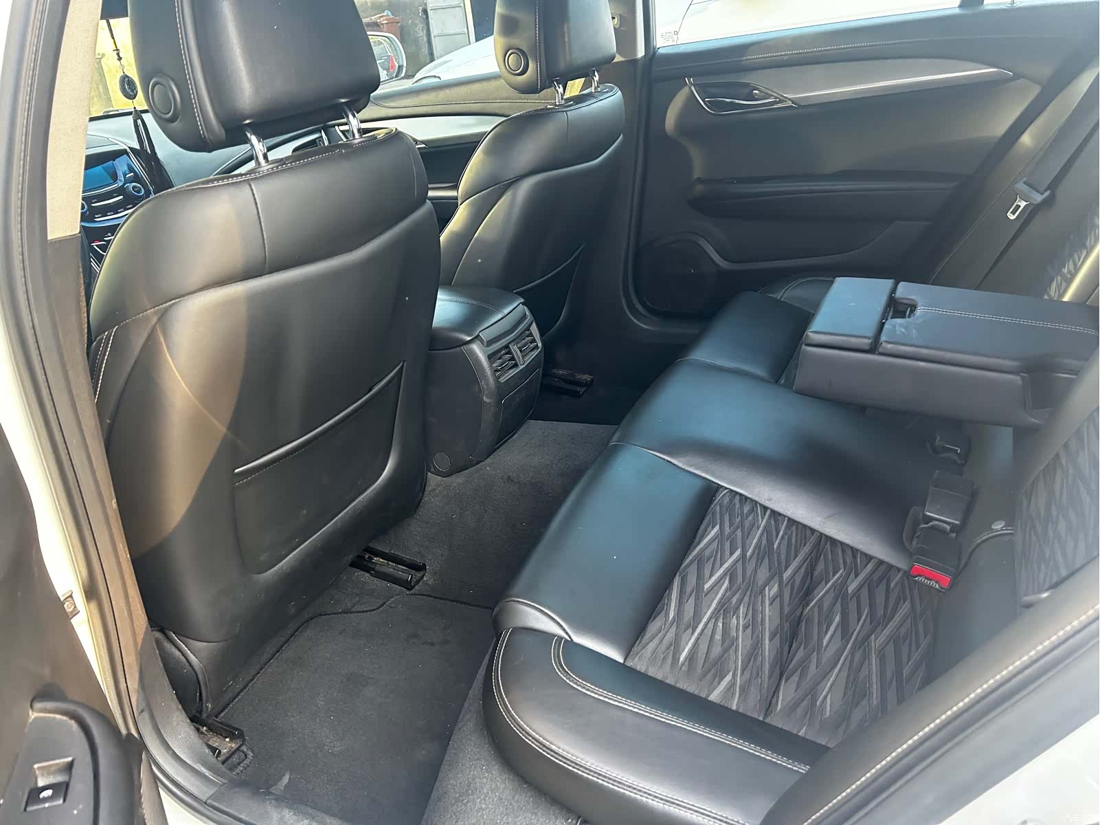 Cadillac ATS-L, 2015 8
