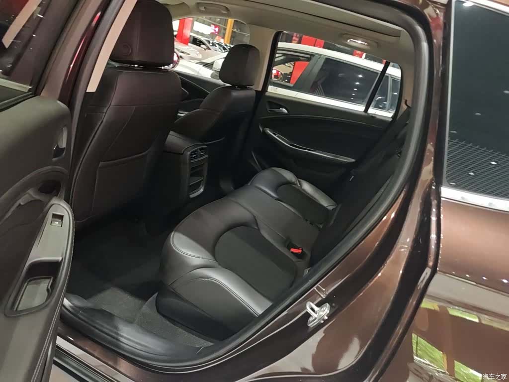 Buick Envision Plus, 2020 13