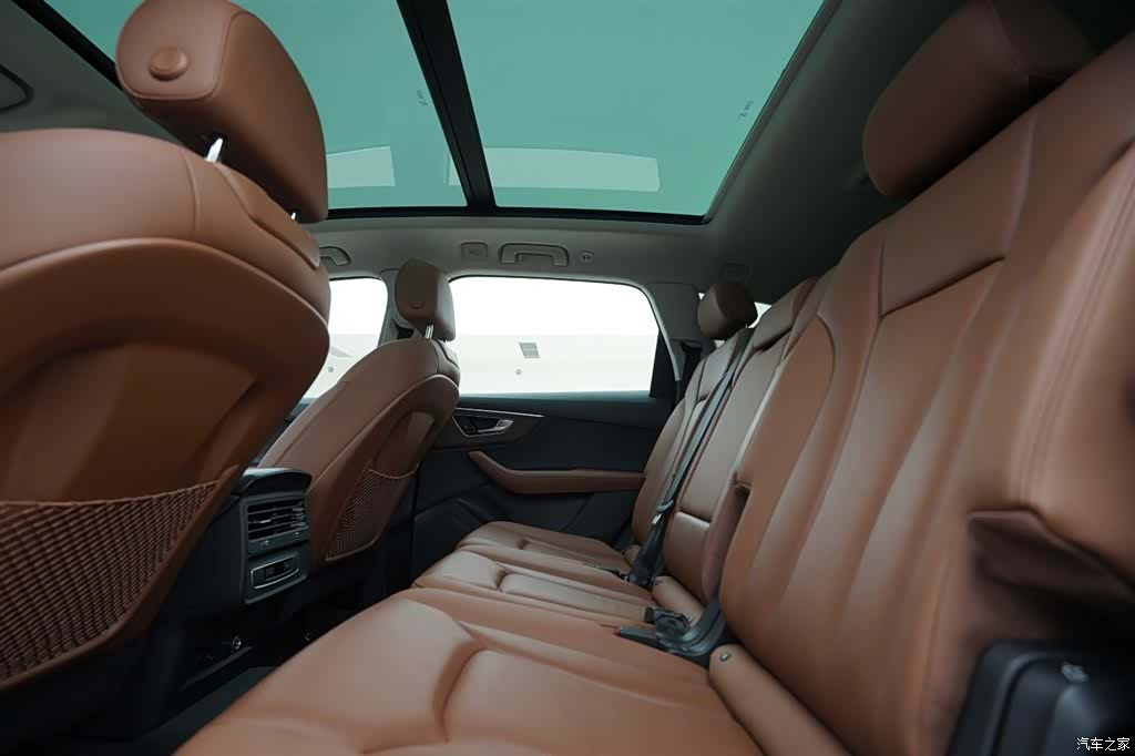 Audi Q7, 2023 20