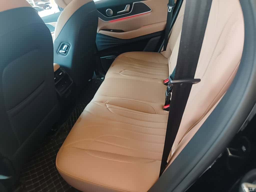 Chery Tiggo 8, 2025 17