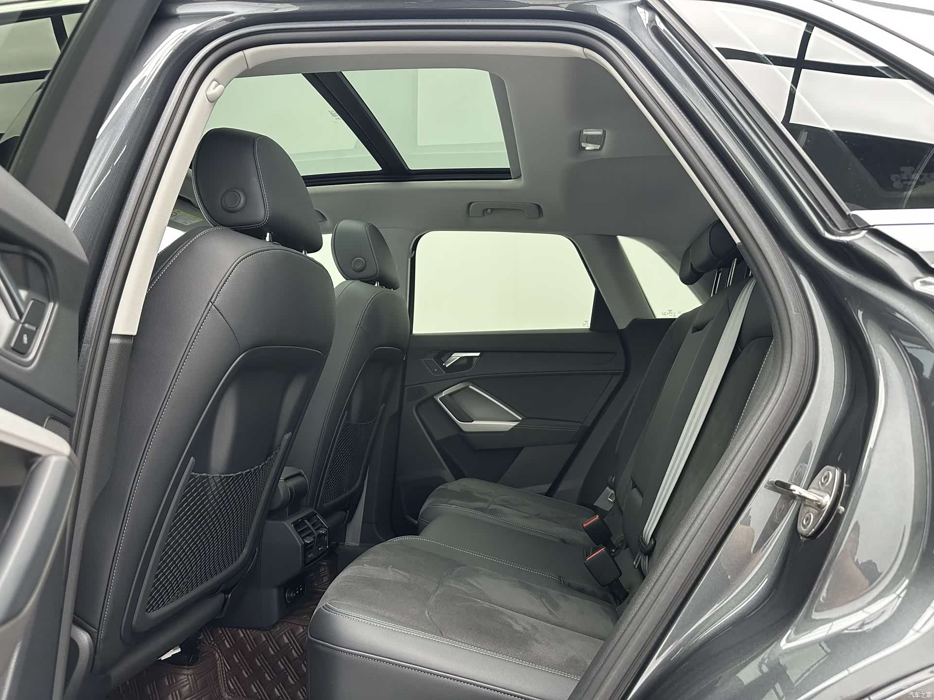 Audi Q3, 2022 6