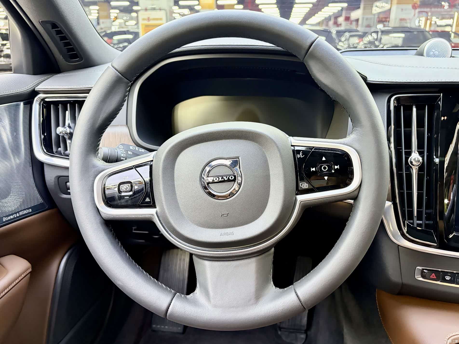 Volvo V90, 2021 все фото