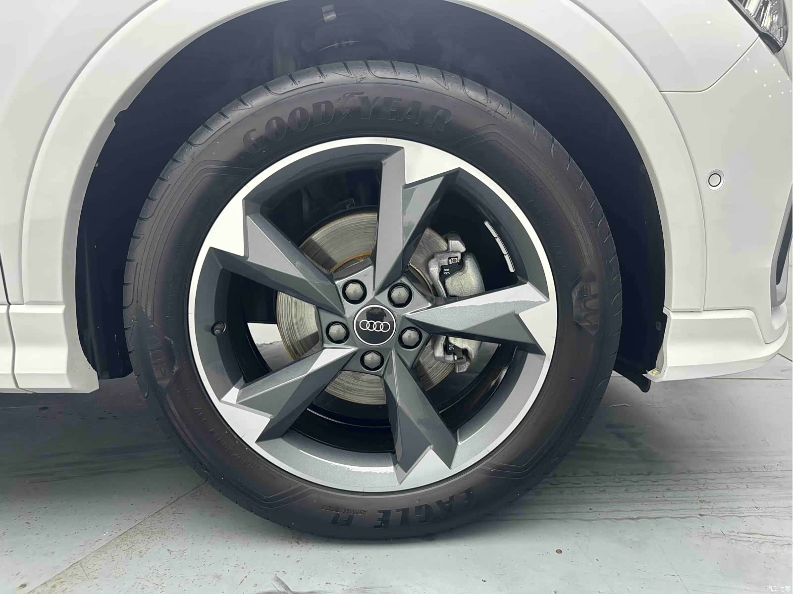 Audi Q3, 2023 8