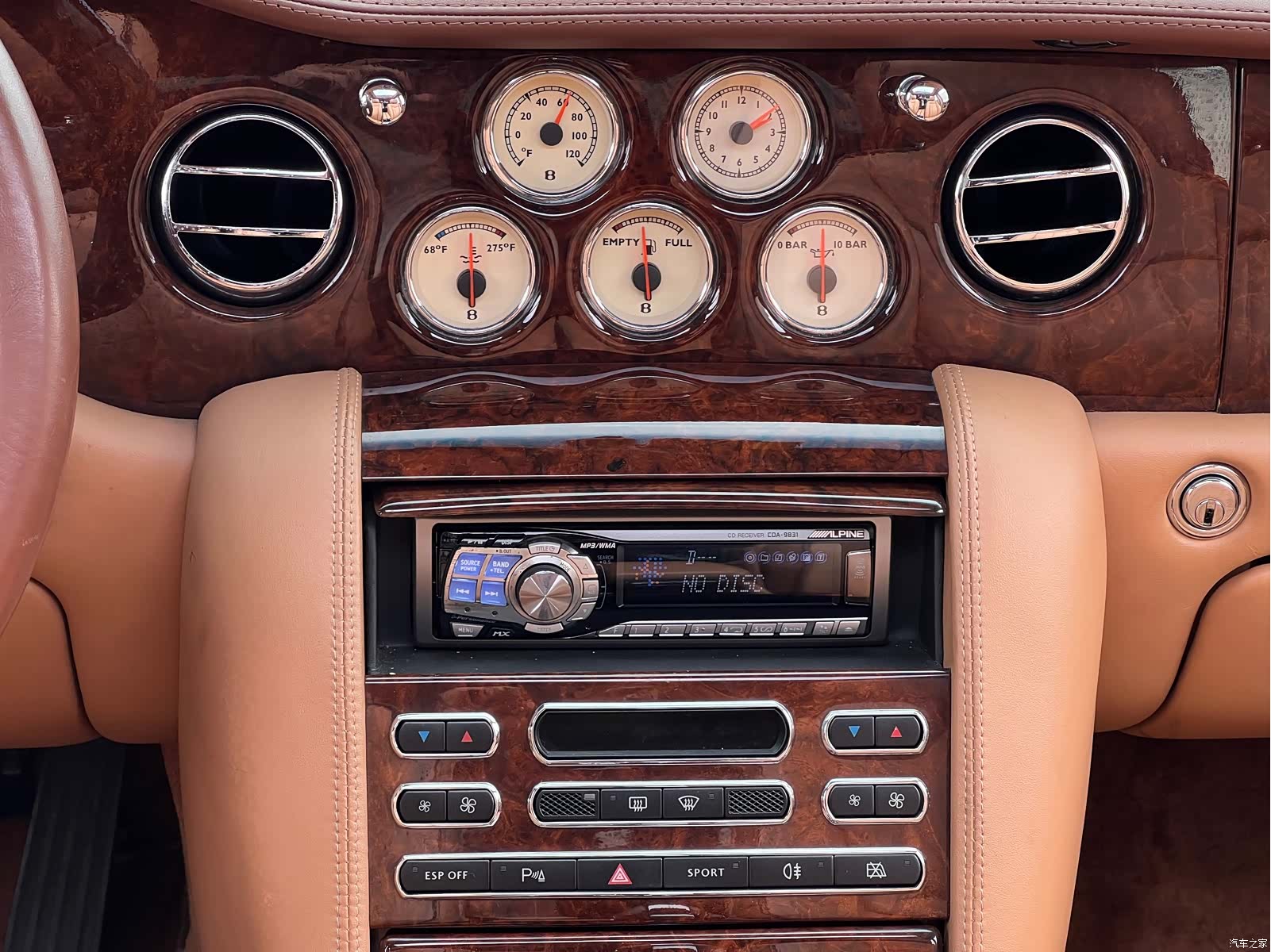 Bentley R, 2006 24
