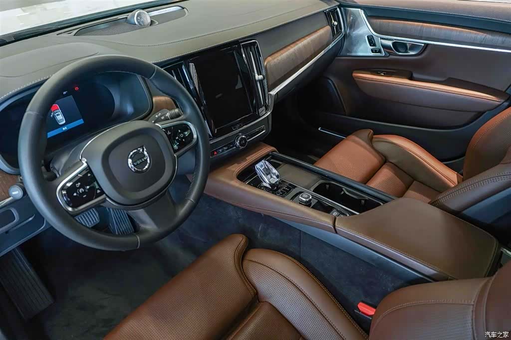 Volvo S90, 2023 4