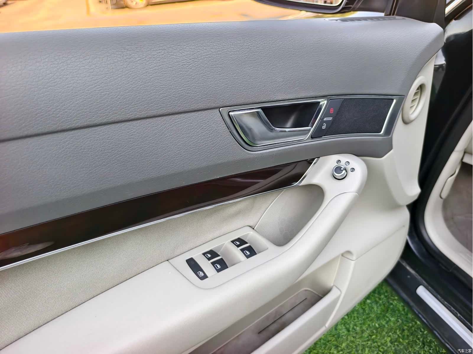 Audi A6L, 2012 8