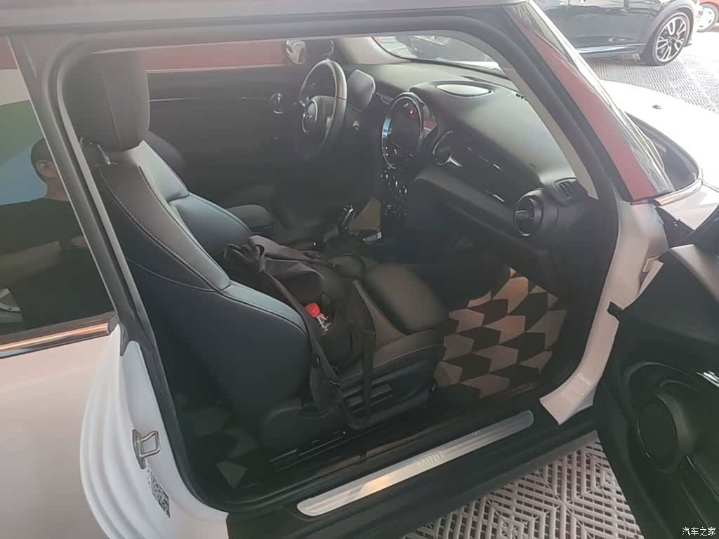 Mini Cooper, 2023 25