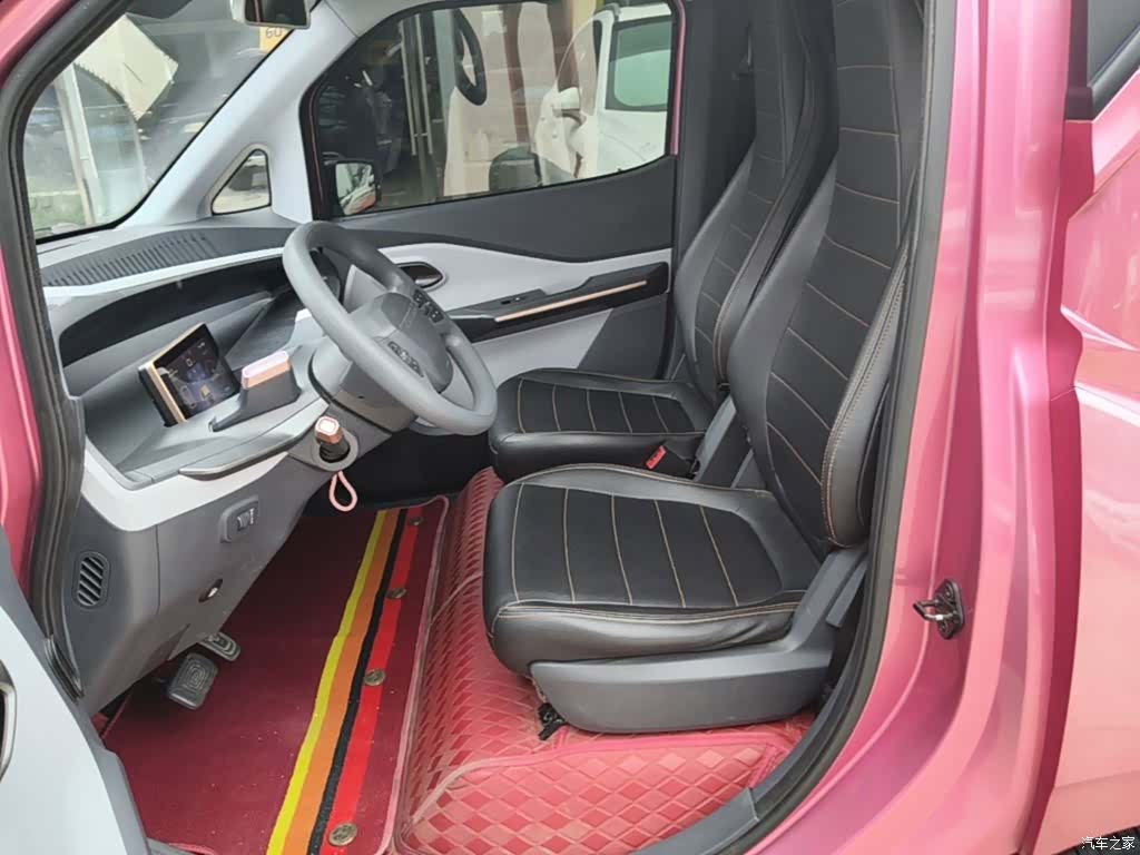 Wuling E200, 2020 15