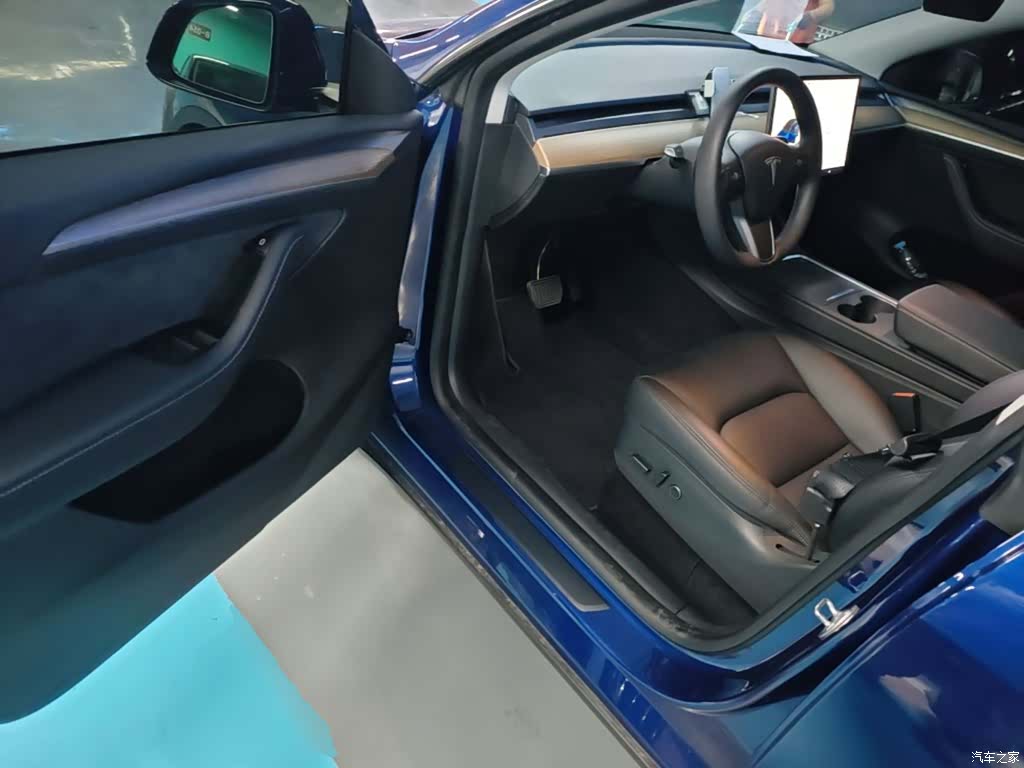 Tesla Model Y, 2021 16