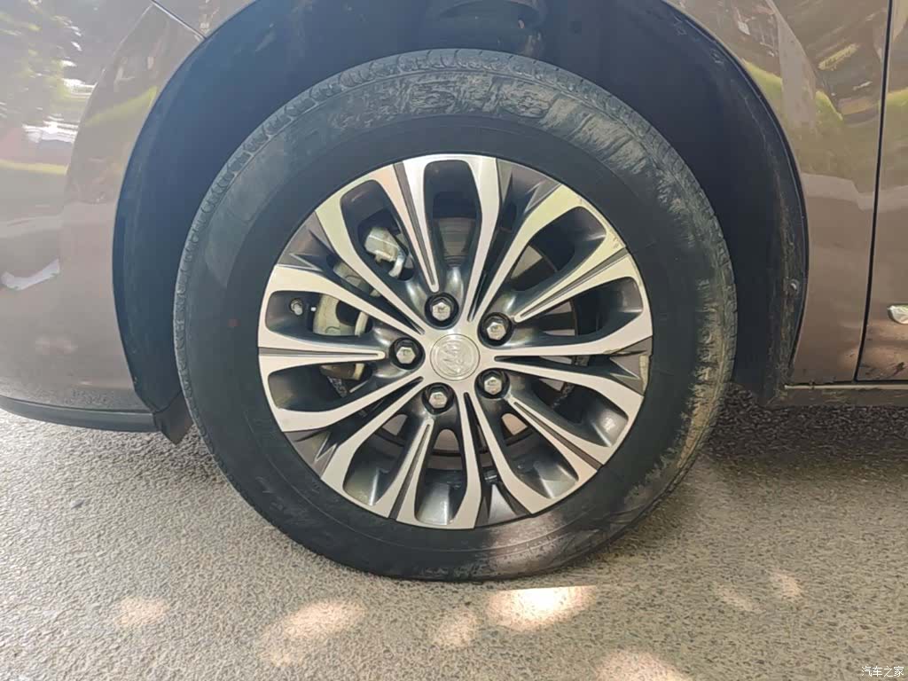 Buick GL8, 2022 23