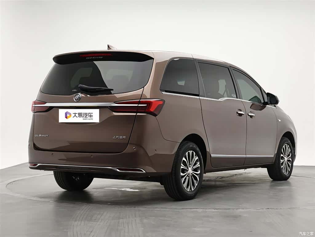 Buick GL8, 2021 3
