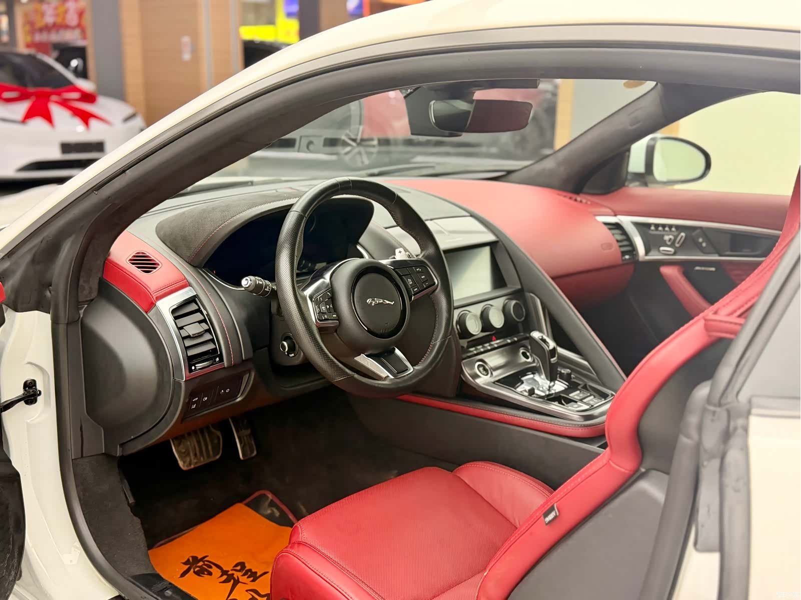Jaguar F-TYPE, 2022 14
