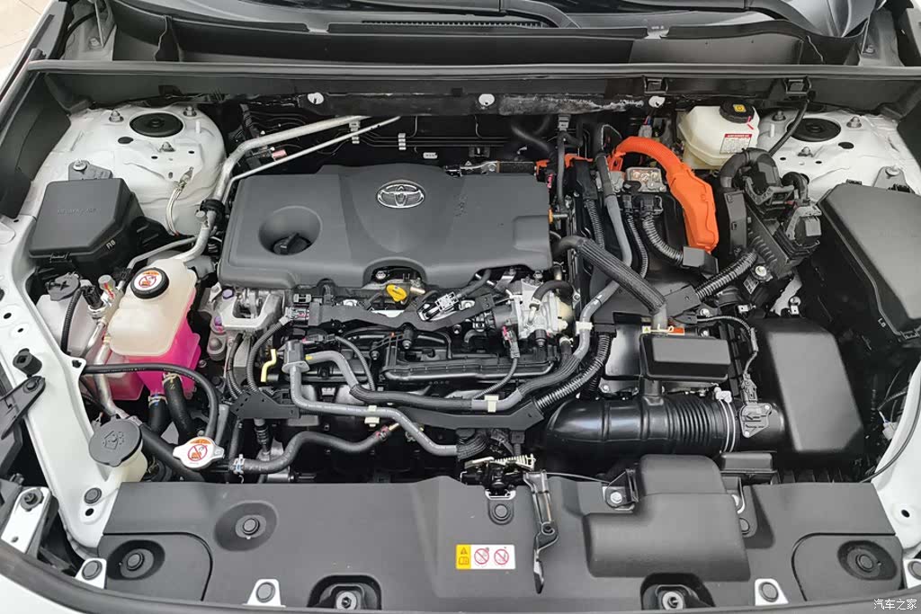 Toyota Wildlander, 2023 10