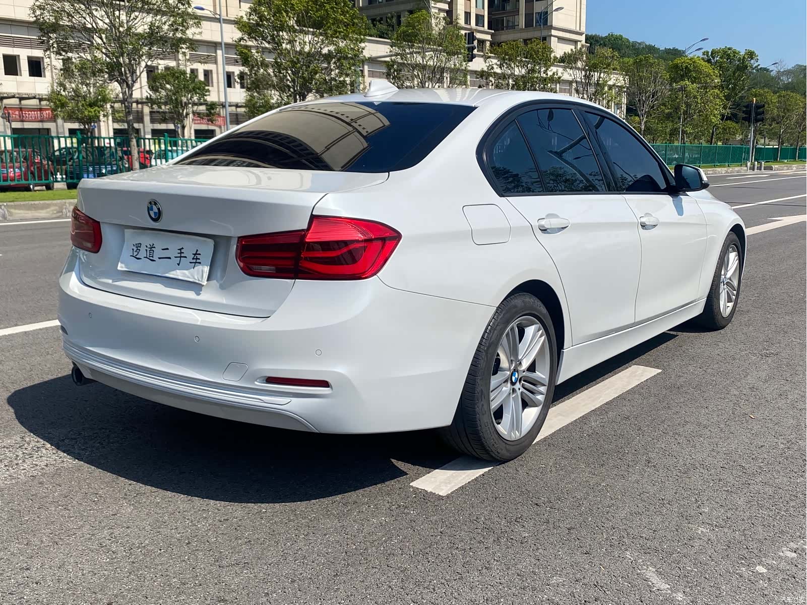 BMW 3 Series, 2018 все фото