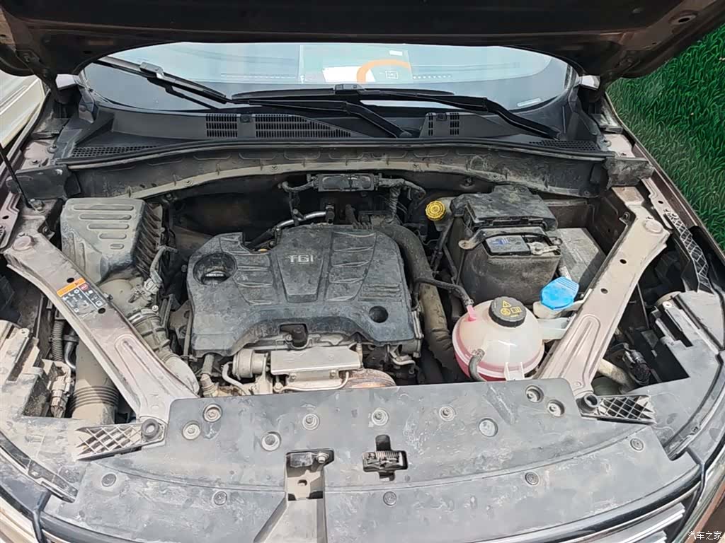 Roewe RX5, 2018 11