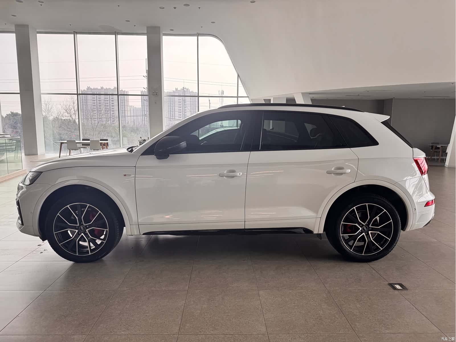 Audi Q5L, 2023 3