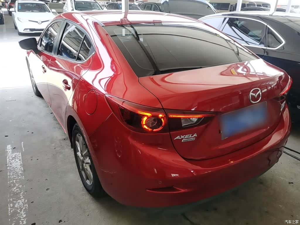Mazda Mazda3, 2018 все фото