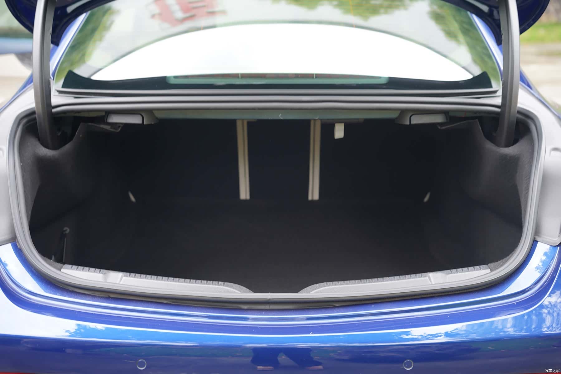 Mercedes-Benz E-Class, 2021 31