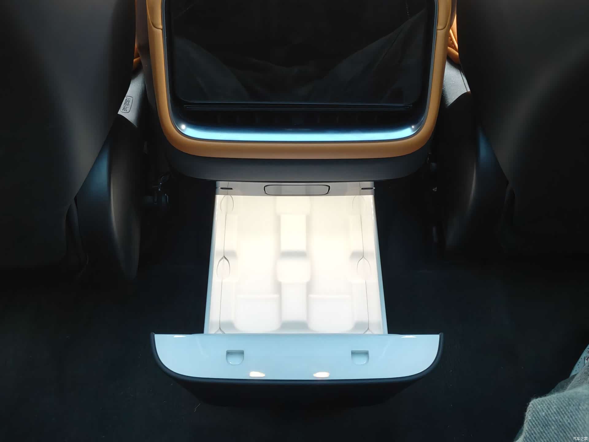 Xiaomi YU7, 2025 10