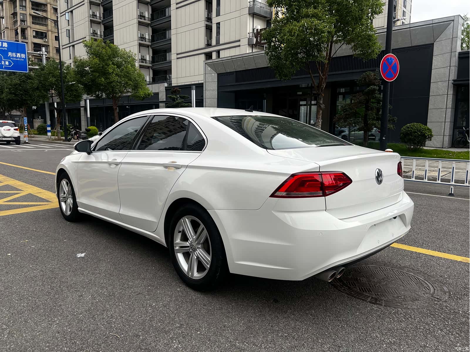 Volkswagen Lamando, 2015 17