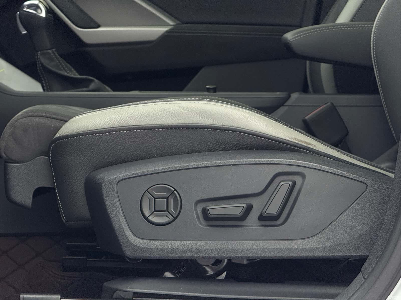 Audi Q3, 2023 21
