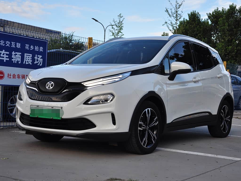 BAIC EX3