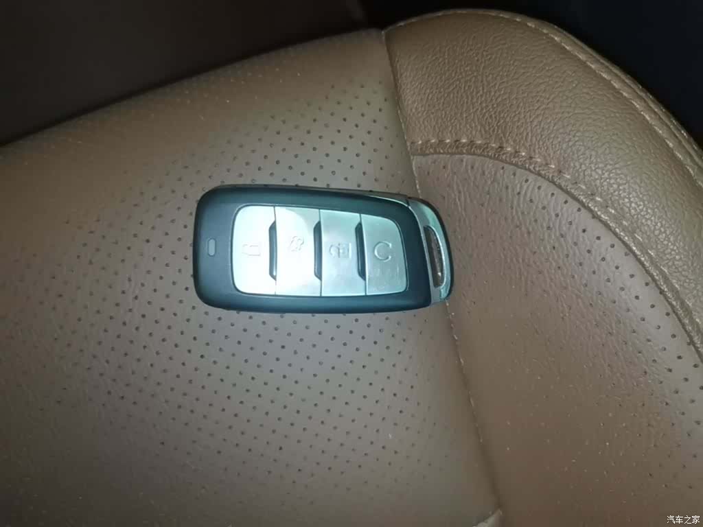 Changan CS95, 2018 9