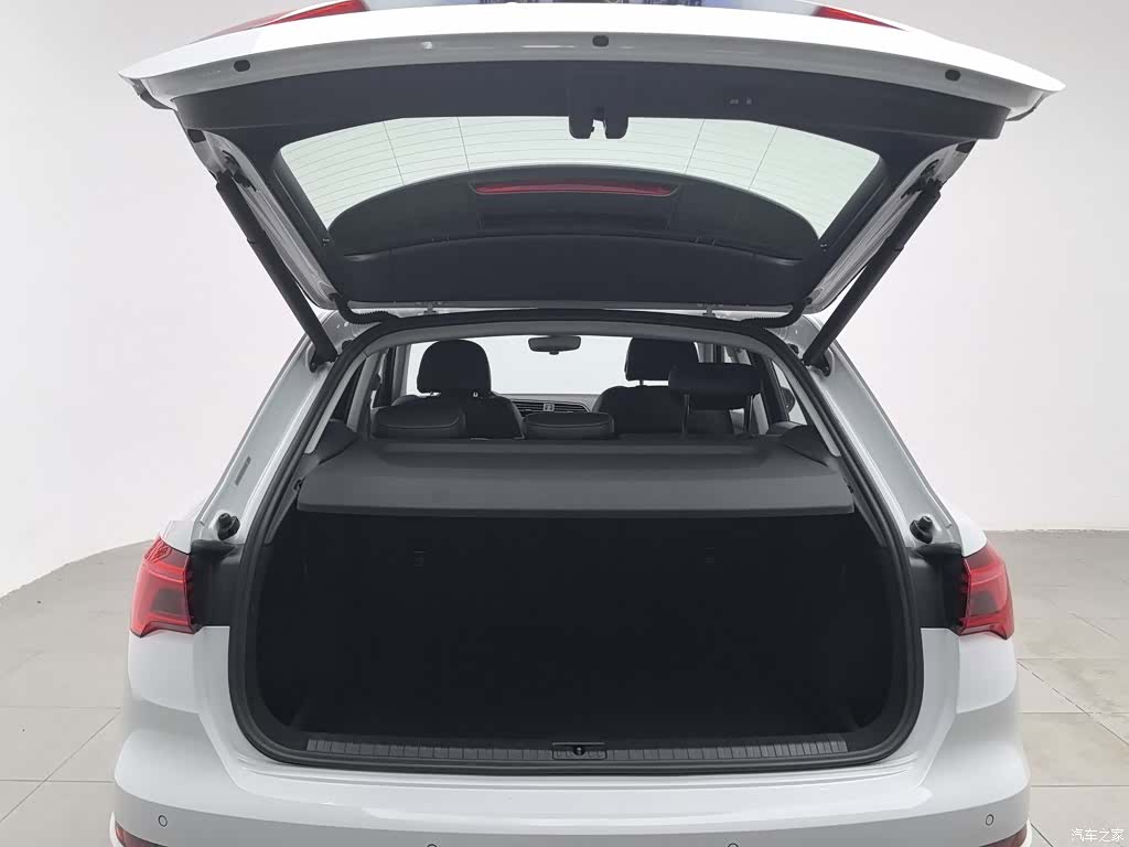 Audi Q3, 2020 16