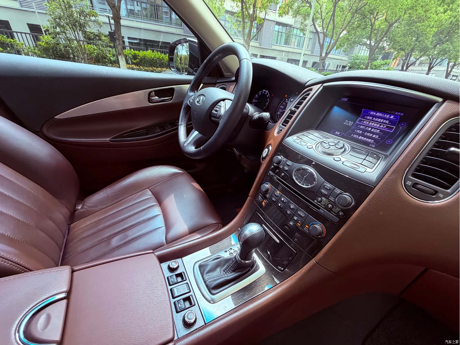 Infiniti QX50, 2016 17