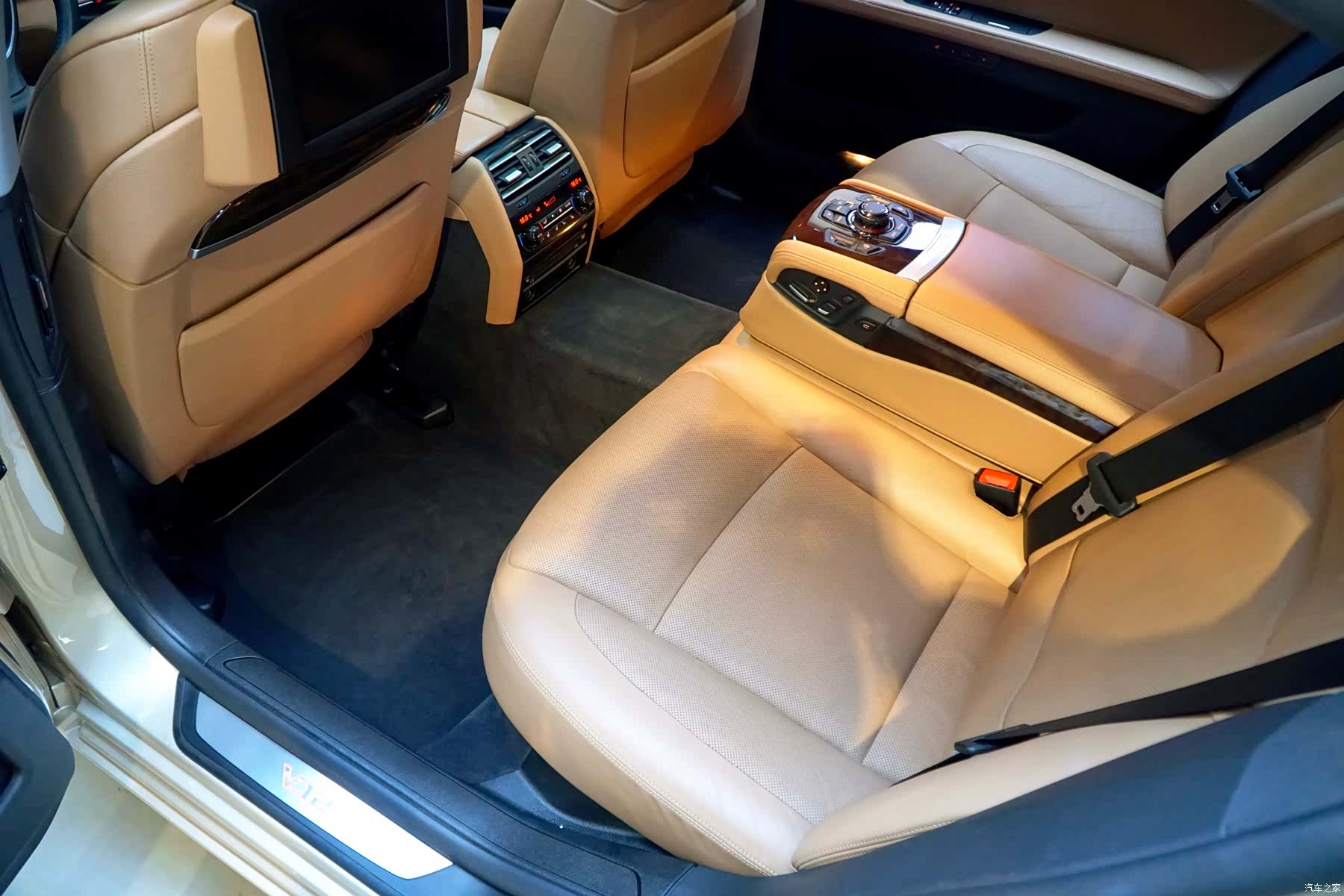 BMW 7 Series, 2012 все фото