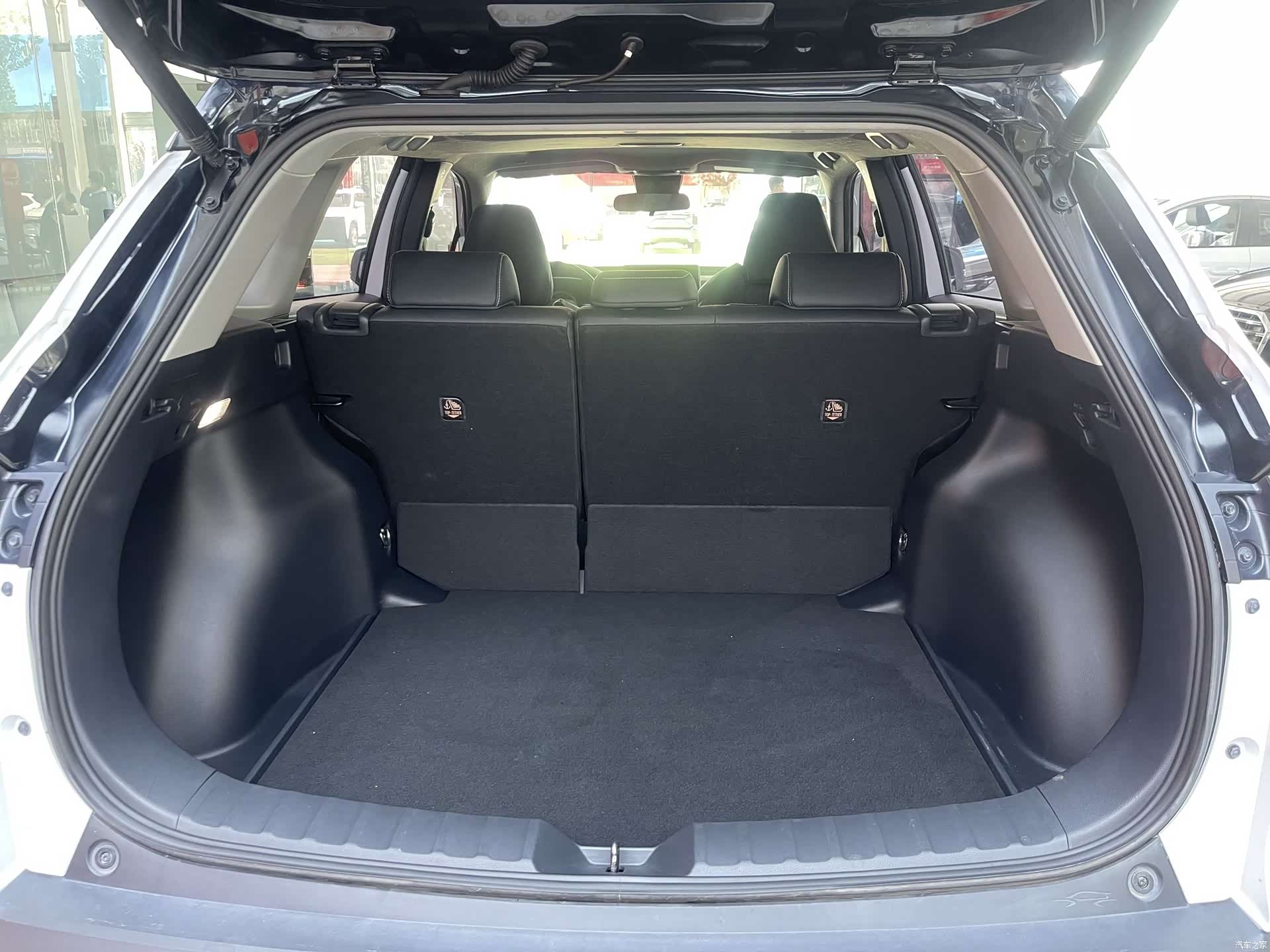 Toyota Frontlander, 2022 12
