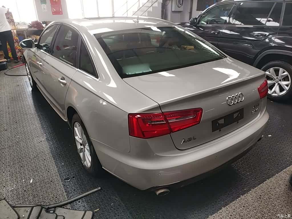 Audi A6L, 2015 все фото