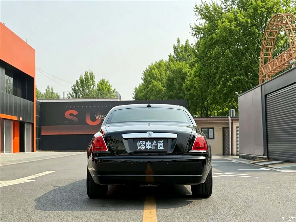 Rolls-Royce Ghost, 2015 4