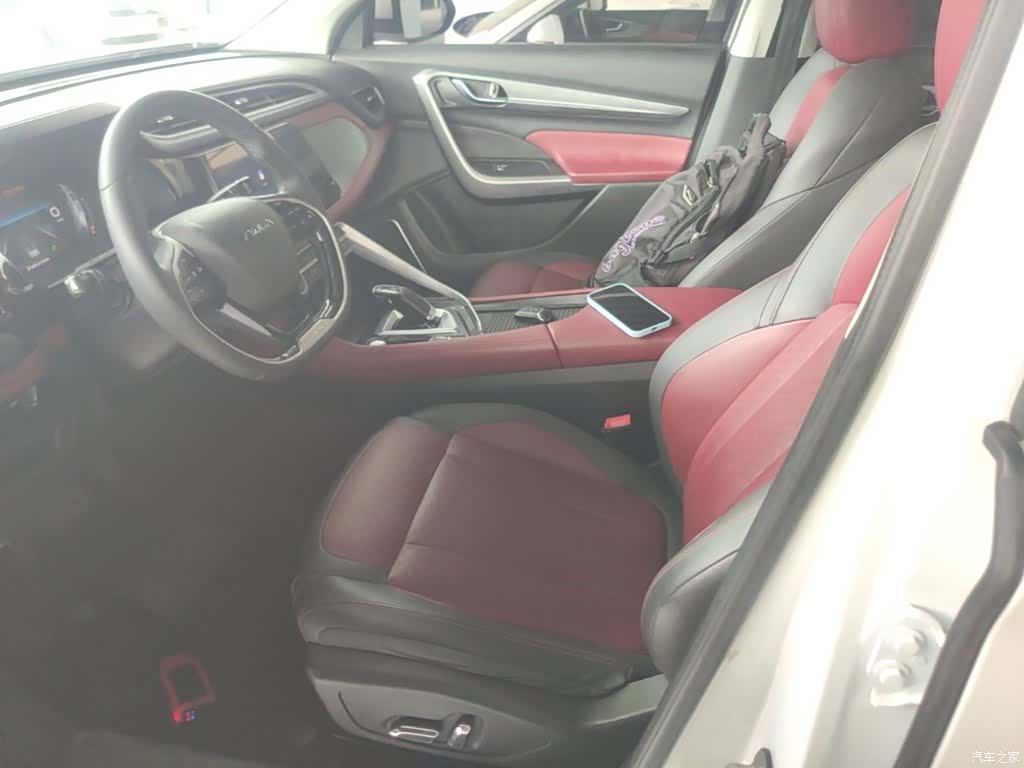 DongFeng AX7, 2021 15