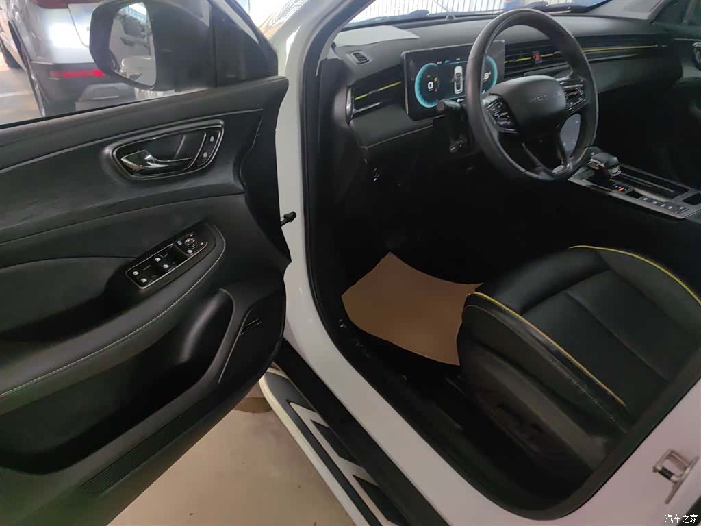 Roewe RX5, 2022 16
