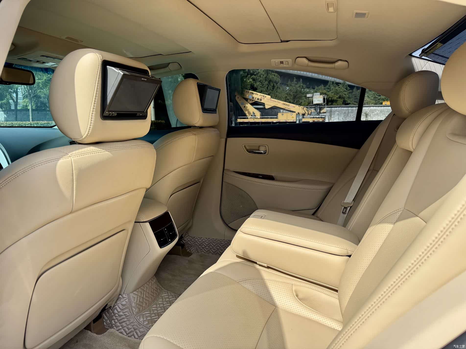 Lexus ES, 2013 6