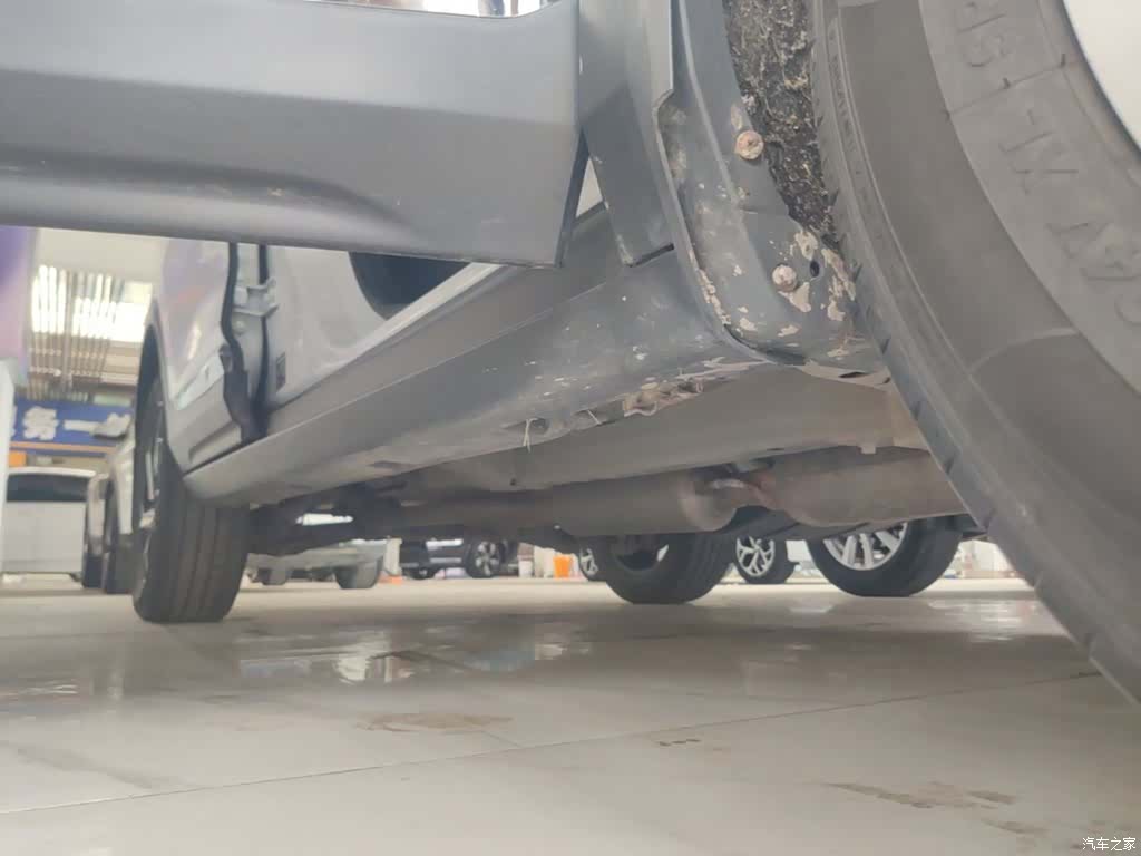 DongFeng AX7, 2021 21