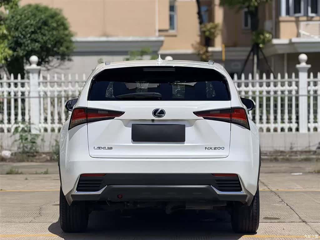 Lexus NX, 2018 8
