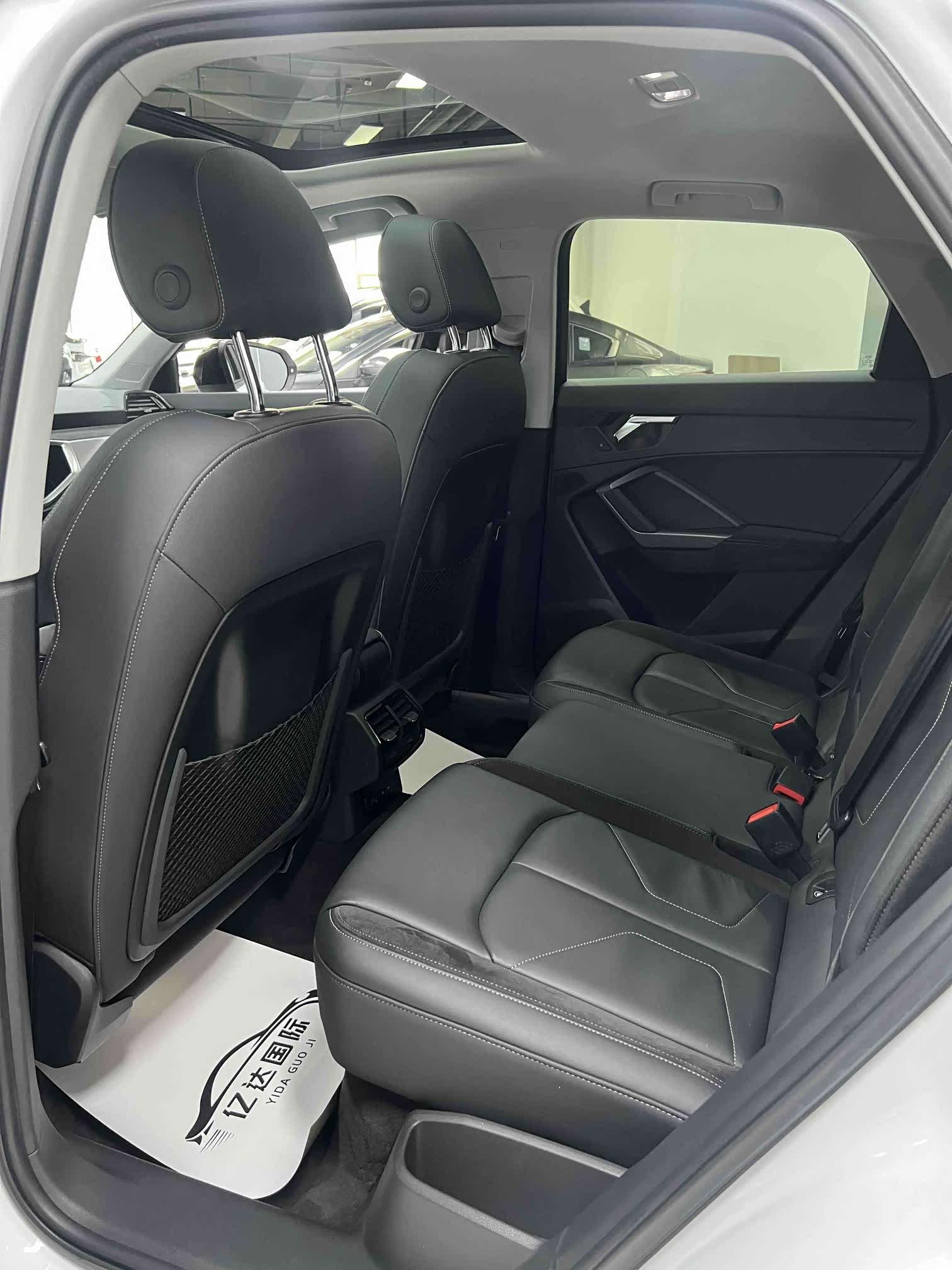 Audi Q3, 2023 14