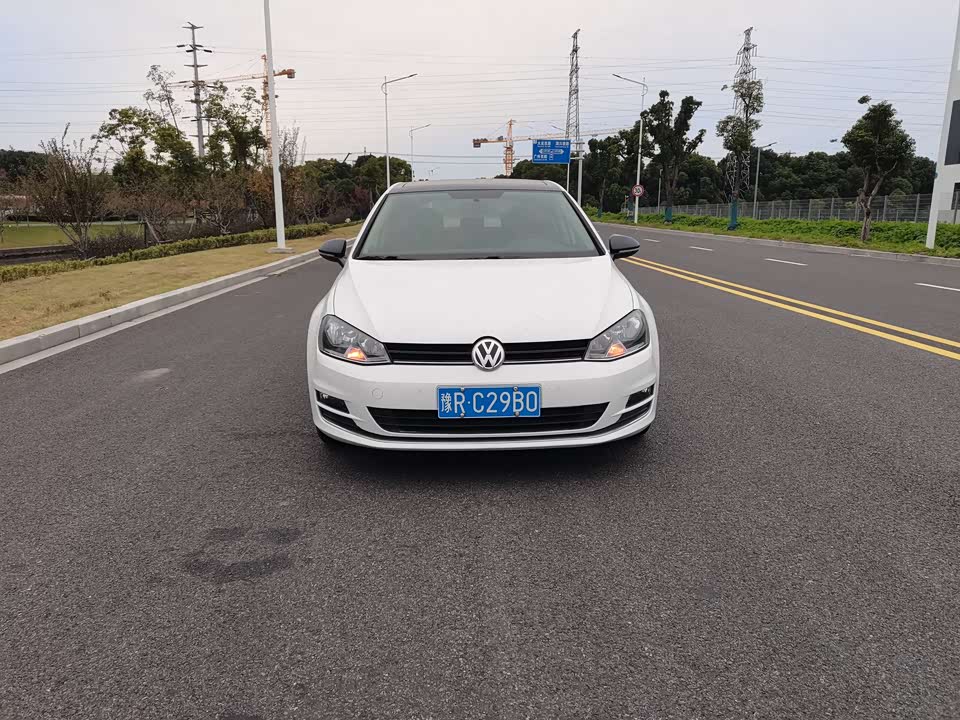 Volkswagen golf