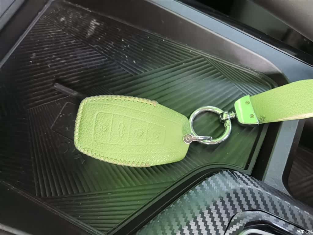 Geely Coolray, 2022 17